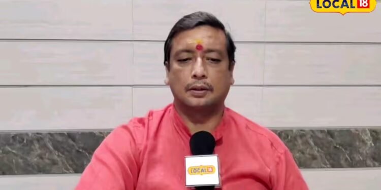 Aaj Ka Mesh Rashifal : आज पुरानी बातों को भूलने में ही भलाई, मेष राशि वालों न करना ये गलती