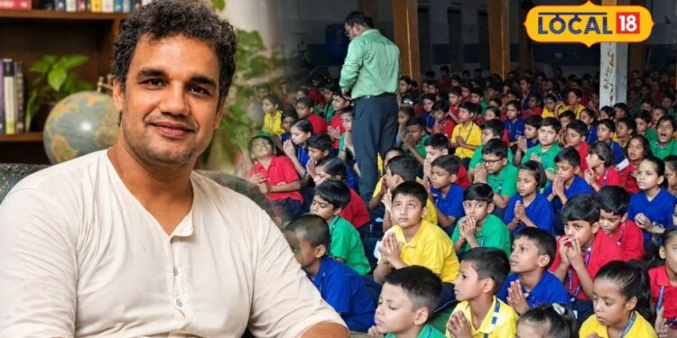 Ghazipur News : ‘बेटे ने खोली मेरी आंखें’, सिंगापुर की नौकरी छोड़ लौटे गाजीपुर, जानिए कौन हैं माधव कृष्ण?