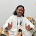 Vrishabh Rashifal: वृषभ राशि वालों की लव लाइफ में आएगी मिठास, नौकरी में प्रमोशन और बिजनेस में वृद्धि के योग