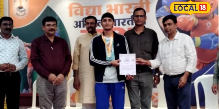 Bhilwara News: 65 किलो वर्ग में शिवम ने जीता गोल्ड, अब श्रीनगर में दिखाएंगे दम, SGFI जूनियर नेशनल पर नजर