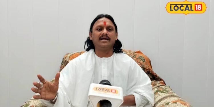 Vrishabh Rashifal: वृषभ राशि वालों के लिए आज का दिन रहेगा खास, बिजनेस में लेंगे बड़े फैसले, सरकारी स्कीम में निवेश से होगा फायदा