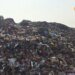 Ground Report : 6 करोड़ खर्च, लेकिन 6 घंटे भी नहीं चली मशीन…दिल्ली के गाजीपुर की तरह मिर्जापुर में लगा कूड़े का पहाड़, नहीं हो रहा निस्तारण