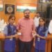 शक्ल ही नहीं बायोमेट्रिक भी हुआ मैच! रामपुर की जुड़वां बहनों का आधार कार्ड बनवाने में छूटे पसीने