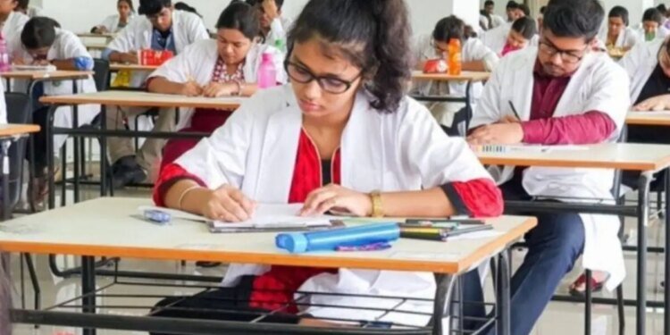 इलाहाबाद हाईकोर्ट का आदेश- NEET UG 2026 का अलॉटमेंट रद्द, अब नए सिरे से होगा एडमिशन