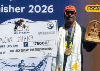 Success Story: 52 की उम्र, 18 हजार फीट की ऊंचाई और 122 KM की दौड़, सीकर के पवन ढाका ने रचा इतिहास