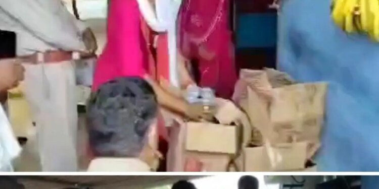 सिंगरौली में किराना दुकान से 45 लीटर अवैध शराब बरामद, दुकानदार नागेंद्र कुशवाहा गिरफ्तार, मध्य प्रदेश वीडियो न्यूज