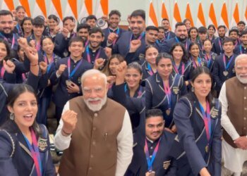 PM Modi with CWG Champions Highlights: ‘जो खेलेगा वो खिलेगा’, कॉमनवेल्थ गेम्स के चैंपियंस से मिले पीएम मोदी, यूं बढ़ाया खिलाड़ियों का हौसला