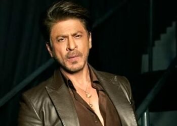 रूसी एक्ट्रेस संग एडवेंचर! फैन की अनूठी डिमांड से शाहरुख खान भी हैरान, खुद से तुलना पर बोले- ‘तुम ज्यादा हैंडसम’
