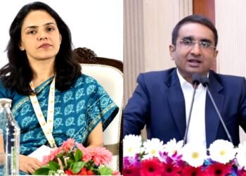 किसी ने खनन माफिया को ललकारा, किसी ने अफसरों की लगाई क्लास… ये हैं UP के 7 ‘दबंग’ IAS अफसर