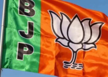 बीजेपी के 3 प्रहार, 2027 में अख‍िलेश के PDA की बनेंगे काट