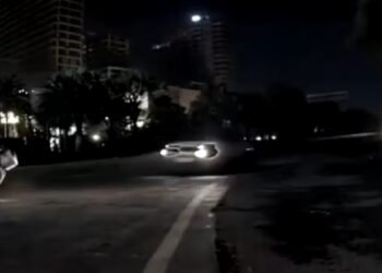 Greater Noida West Hit & Run Case: 1 मूर्ति चौक पर रोड पार कर रहे युवक को कार ने मारी टक्कर, हादसे का CCTV वायरल