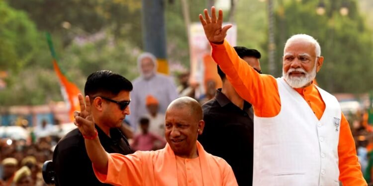सीएम योगी पहुंचे दिल्ली, पीएम मोदी से करेंगे मुलाकात, यूपी चुनाव को लेकर अहम मीटिंग