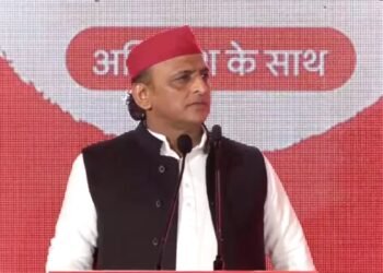 ‘आउटसोर्स खत्म बंपर सरकारी नौकरी निकालेंगे’, अखिलेश का छात्रों से वादा, तो किसानों से क्या कह गए चाचा शिवपाल