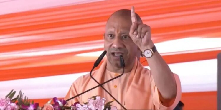 ‘समाजवादी शिक्षा के घोषित दुश्मन, हमेशा युवाओं की प्रतिभा के साथ खिलवाड़ किया’- सीएम योगी ने साढ़े नौ साल के कार्यकाल पर बोले