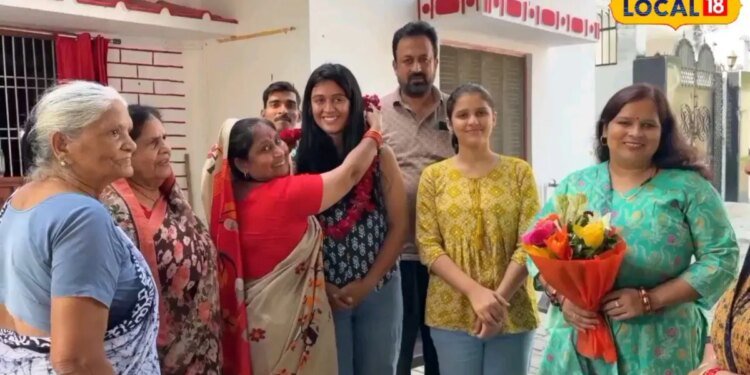 success story | pcs officer success story | घर में 10 लोग हैं IAS-IPS, अब 11वीं मेंबर बनी अफसर, पहले प्रयास में ही क्रैक किया हरियाणा PCS