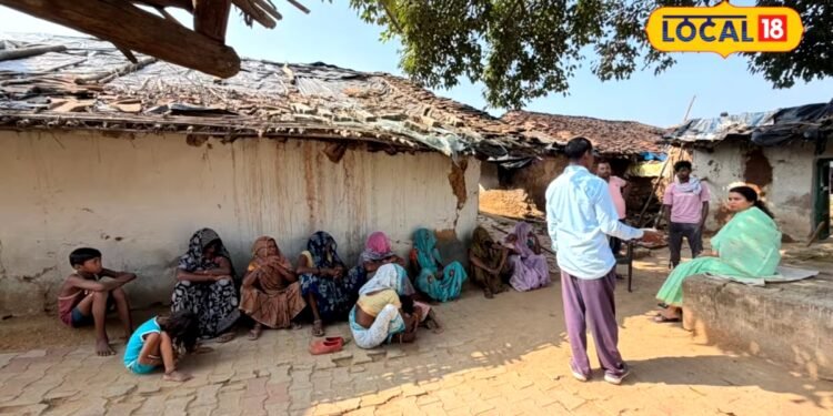 Chitrakoot News : ‘बहुत दिक्कत होती है’, चित्रकूट के इस गांव में आजादी के बाद पहली बार जलेगी बिजली