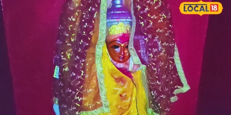 UP में स्थित मां का वो धाम, जिसका पाकिस्तान के मंदिर से है संबंध, भक्तों को अंदर जाने की इजाजत नहीं
