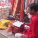 मिर्जापुर के शिवांग 34 देश के यजमानों की कराते हैं ऑनलाइन पूजा, नवरात्रि में जर्मनी से अमेरिका तक संपर्क करते हैं भक्त
