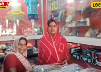 झांसी की कल्पना ने राष्ट्रीय ग्रामीण आजीविका मिशन से मदद न मिलने पर खोली कपड़ों की दुकान, बन रहीं आत्मनिर्भर
