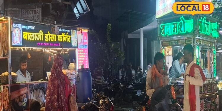 स्ट्रीट फूड के हैं शौकीन? तो आगरा के इन 8 जगहों पर मिलेगा स्वाद का तड़का