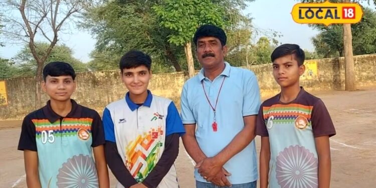Sikar News: न मैदान, न PT शिक्षक, फिर भी छीलावाली स्कूल बना खो-खो की नर्सरी, 30 बेटियां खेल चुकी हैं नेशनल