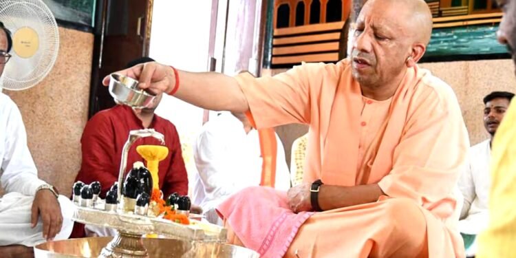 यूपी चुनाव 2027: योगीराज में ‘कब्रिस्तान’ से ‘मंदिर इकॉनमी’, 950 हिंदू तीर्थ स्थलों के प्रताप से BJP को हैट्रिक की उम्मीद