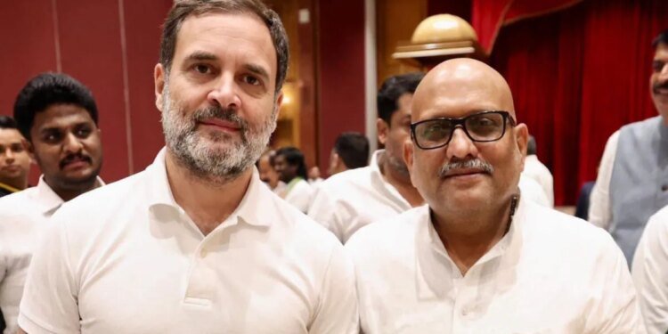 जूता-चप्पल कांड के बाद क्या अजय राय छोड़ रहे कांग्रेस? घर वापसी करेंगे या SP-BSP का थाम लेंगे हाथ, जानिए सब