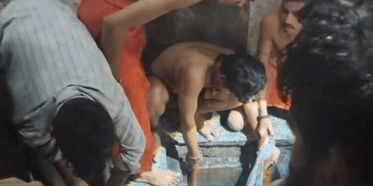 Mathura News: मथुरा के गुरुकुल में दर्दनाक हादसा, 4 छात्रों की हुई मौत, टैंक सफाई के दौरान निकली जहरीली गैस