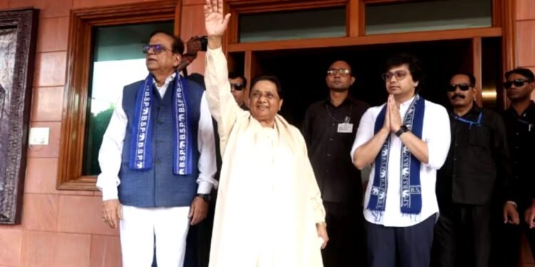 Kanshi Rams Mahaparinirvan Diwas: यूपी चुनाव में ‘दोगली सपा से सावधान रहना’, मायावती ने अखिलेश यादव को खूब लताड़ा तो CM योगी की तारीफ
