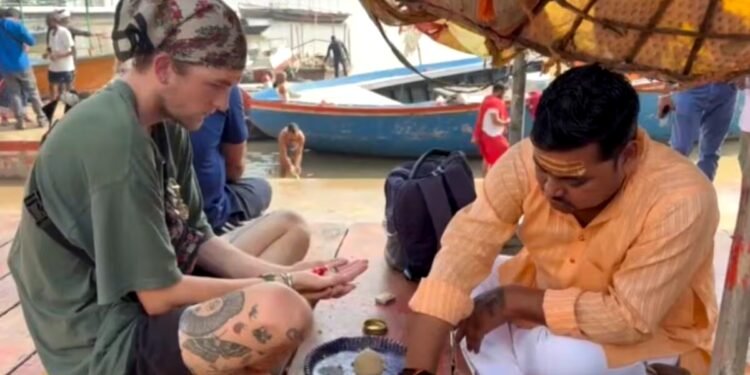 सपने में बार-बार आते थे चाचा, फिर YouTube पर वीडियो देख काशी पहुंचे US के जैक्सन, गंगा किनारे किया पिण्डदान